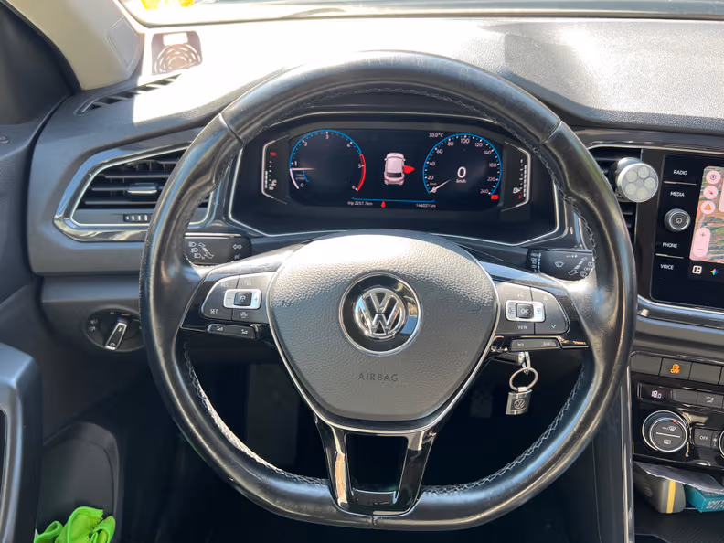 Volkswagen T-Roc - 21