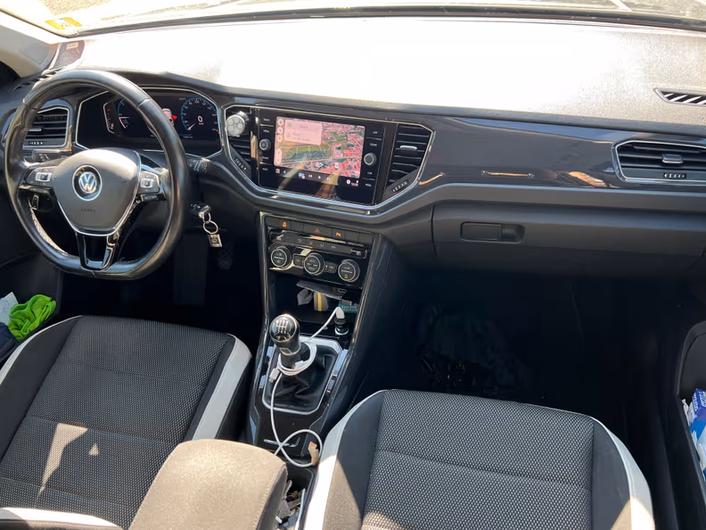 Volkswagen T-Roc - 24
