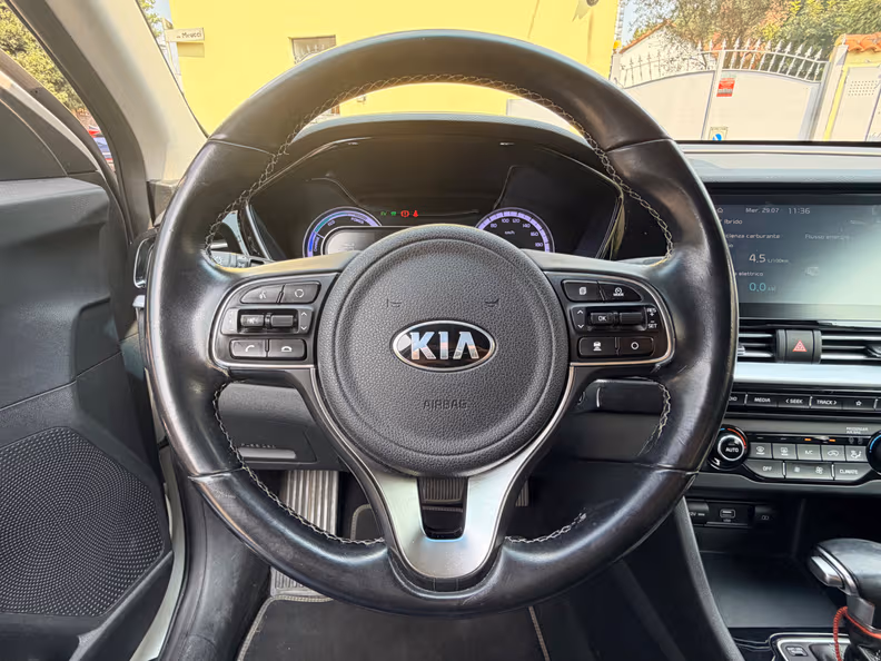 Kia Niro - 13