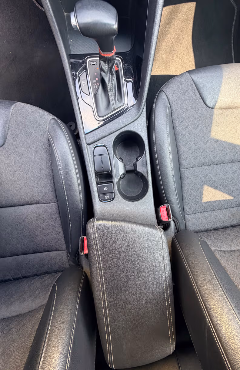 Kia Niro - 36