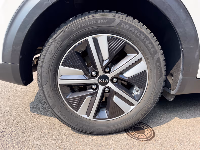 Kia Niro - 52