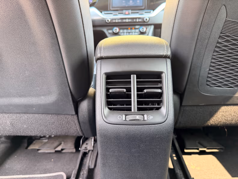 Kia Niro - 34