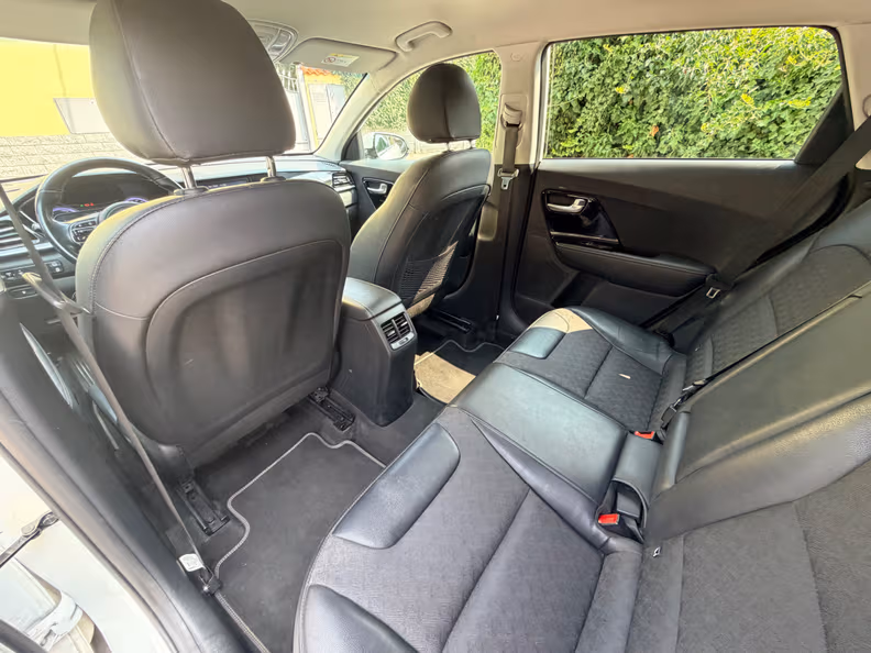 Kia Niro - 33