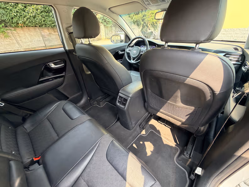 Kia Niro - 32