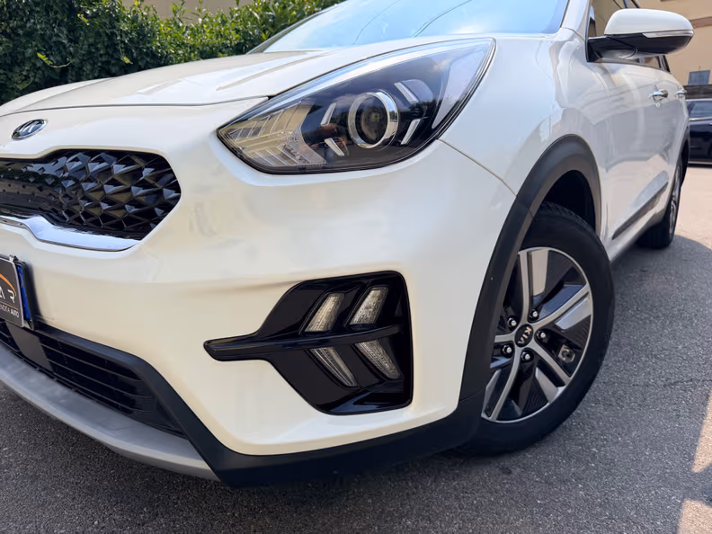 Kia Niro - 49