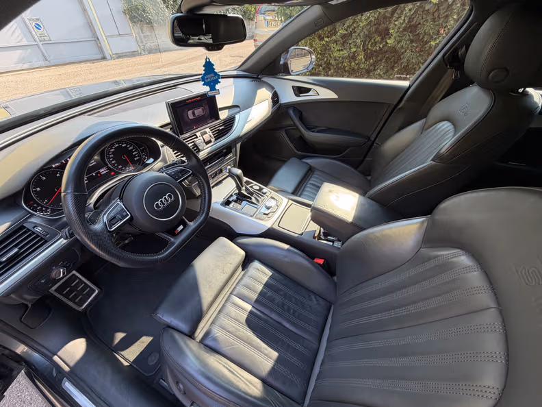 Audi A6 - 10