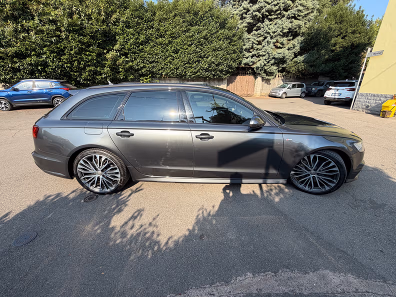 Audi A6 - 4