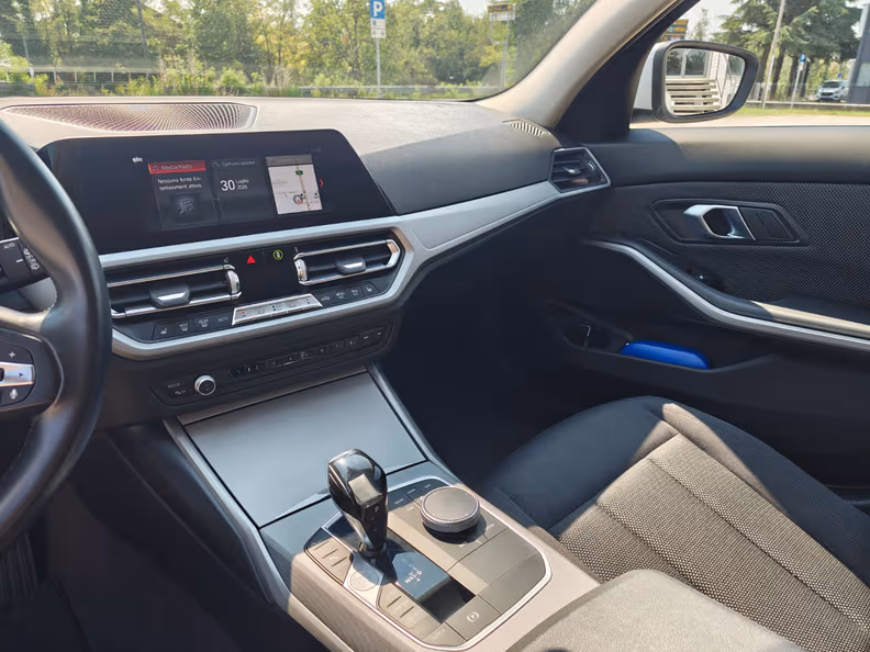 BMW Serie 3 - 18