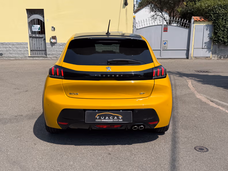 Peugeot 208 - 6
