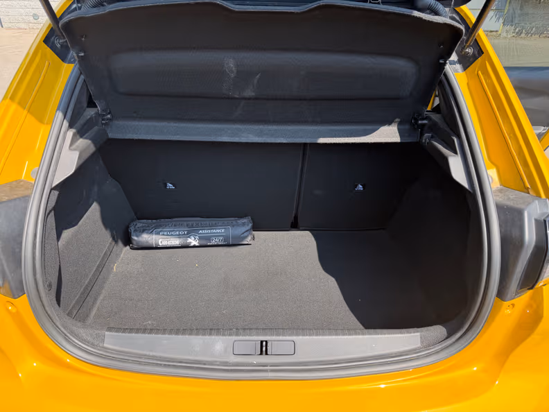 Peugeot 208 - 9