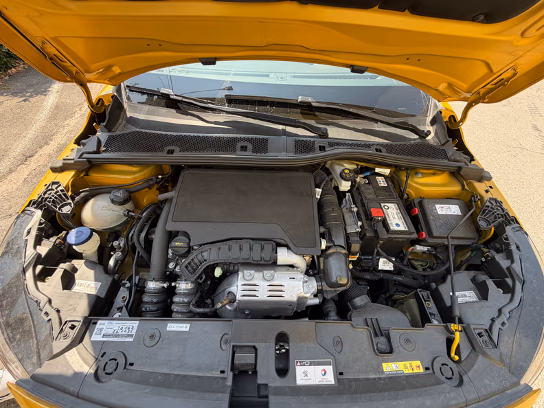 Peugeot 208 - 39