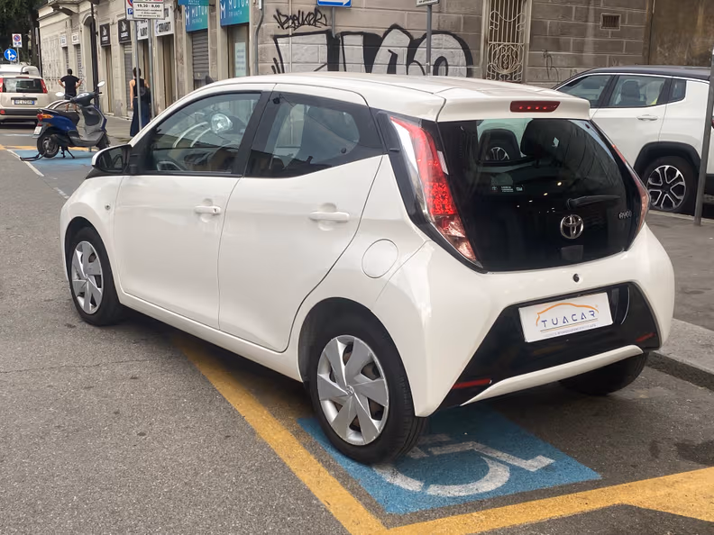 Toyota Aygo - 4