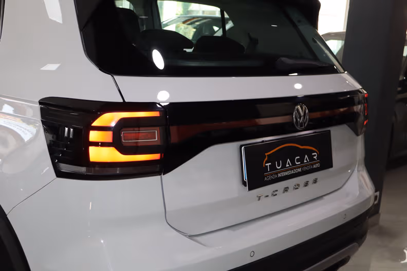 Volkswagen T-Cross - 18