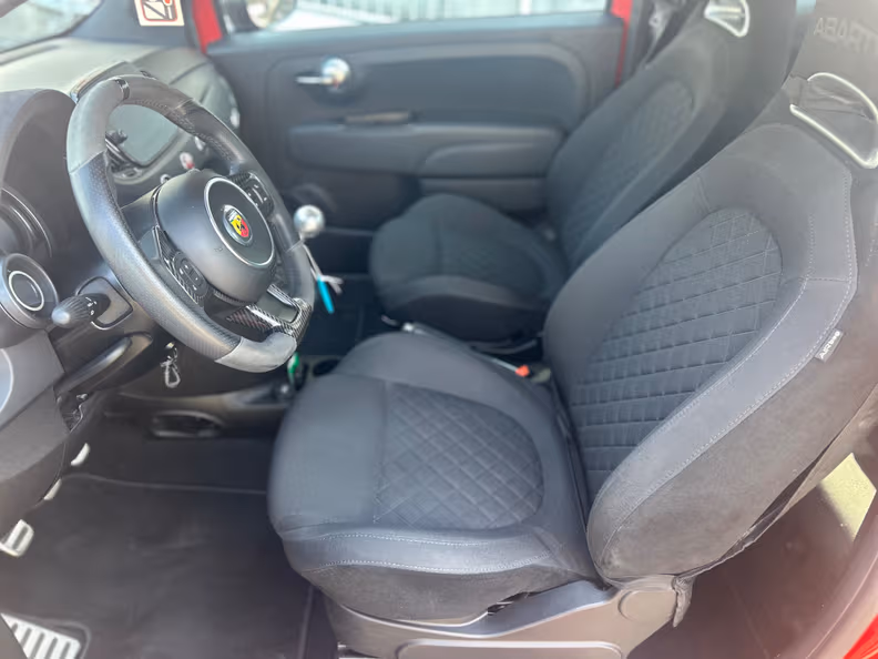 Abarth 695 - 11