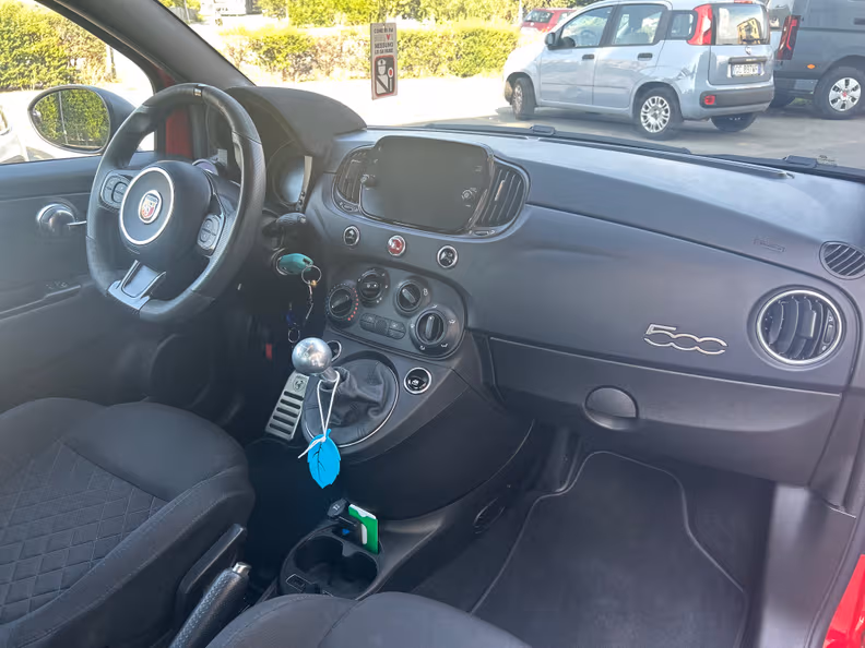 Abarth 695 - 21
