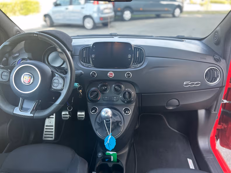 Abarth 695 - 25