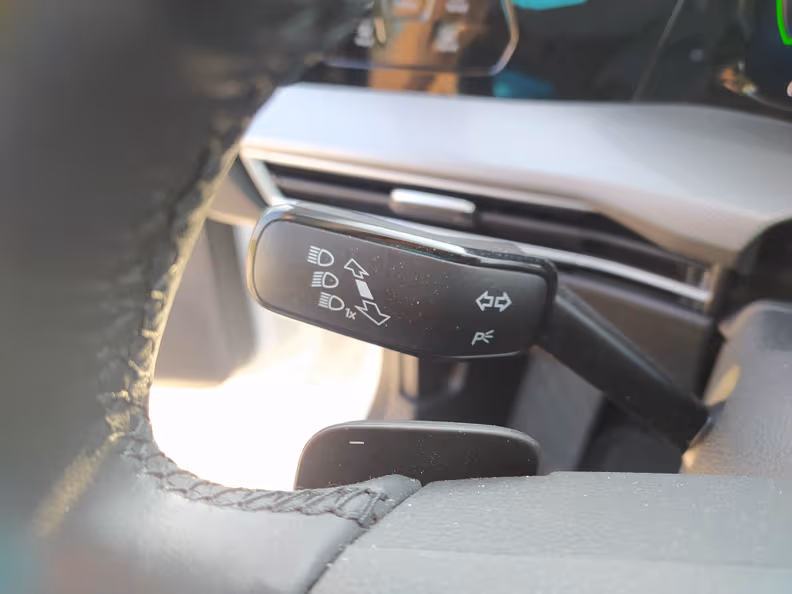 Volkswagen Golf - 59