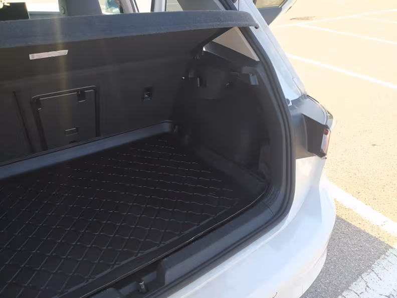 Volkswagen Golf - 50