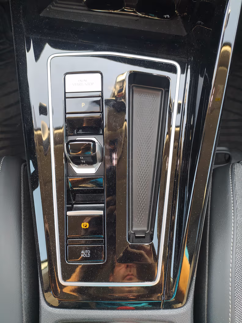 Volkswagen Golf - 53