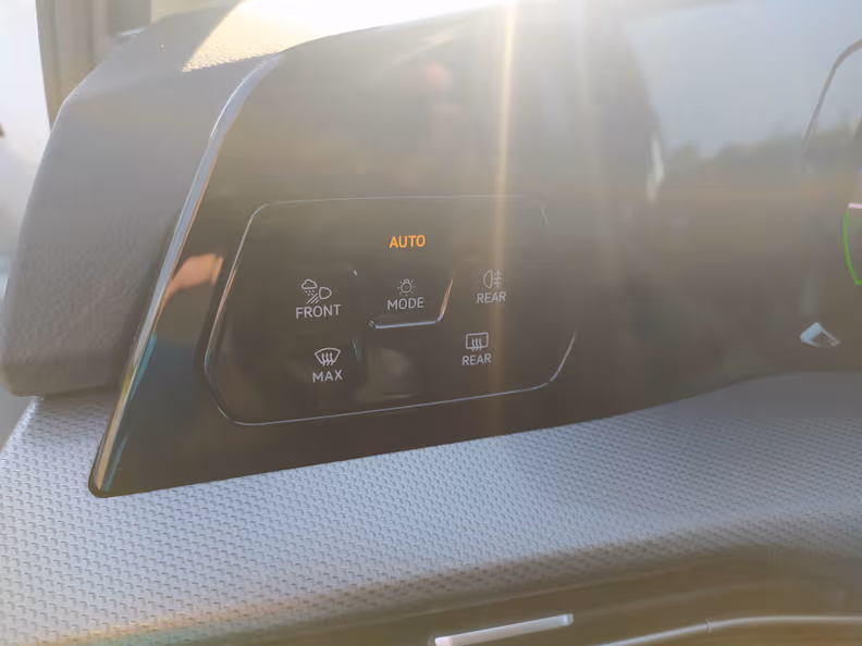 Volkswagen Golf - 56