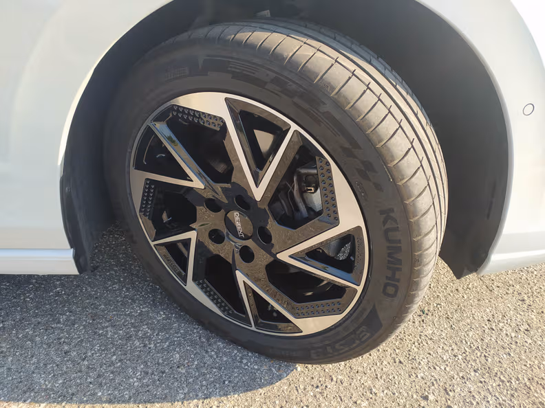 Volkswagen Golf - 13