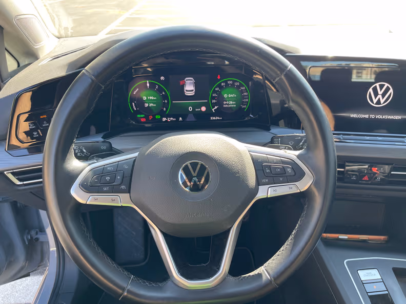 Volkswagen Golf - 13