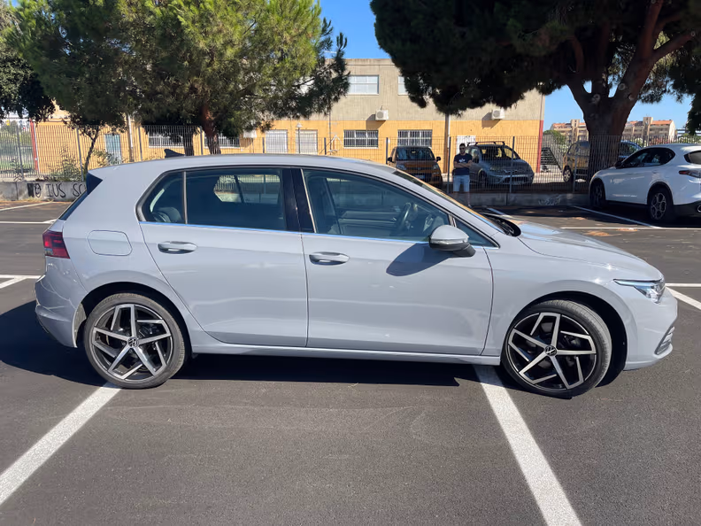 Volkswagen Golf - 45