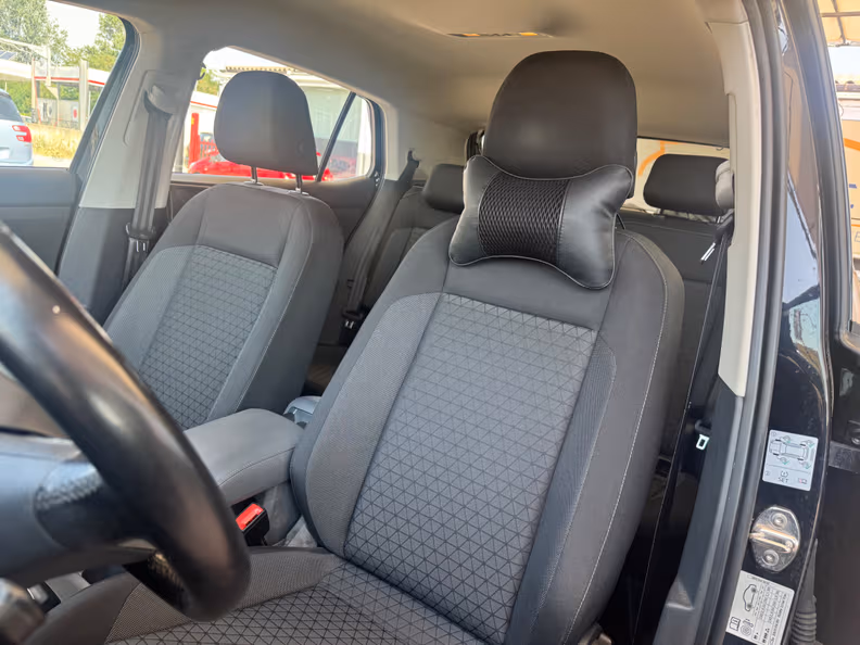 Volkswagen T-Cross - 12