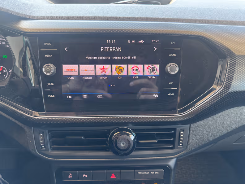 Volkswagen T-Cross - 11
