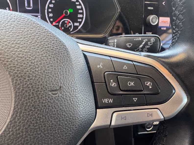 Volkswagen T-Cross - 25
