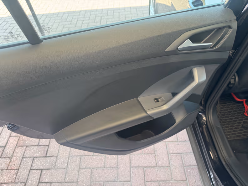 Volkswagen T-Cross - 22