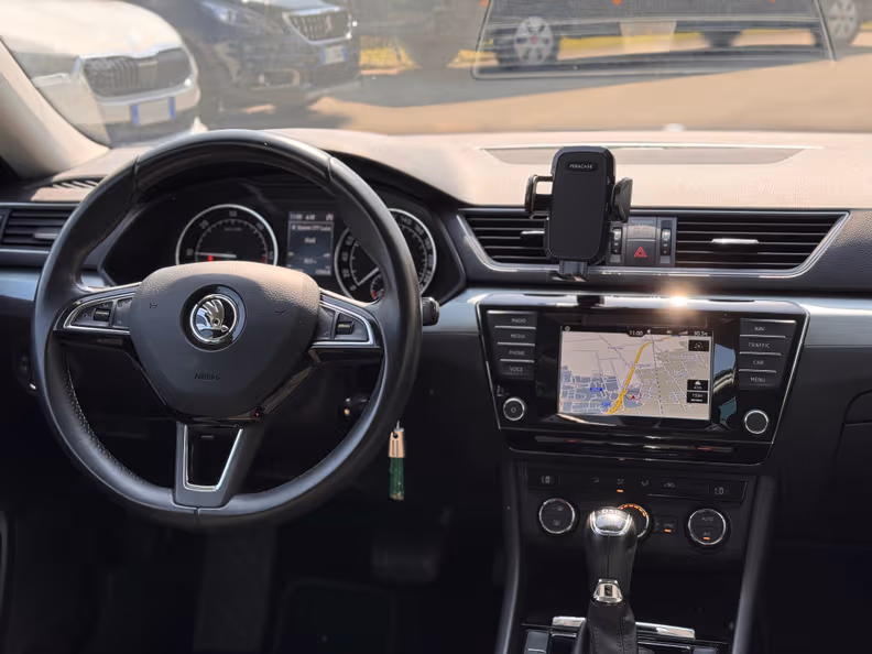 Škoda Superb - 15