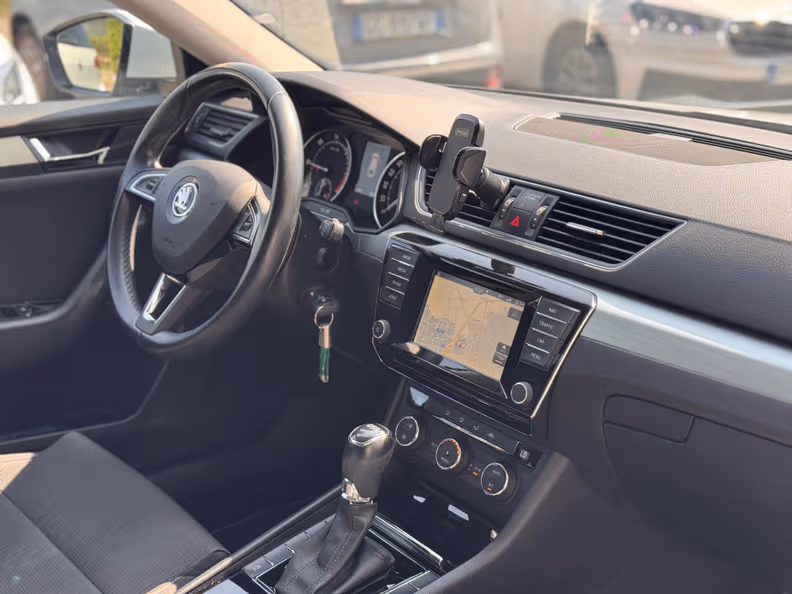 Škoda Superb - 19