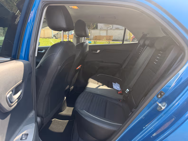 Kia Rio - 11