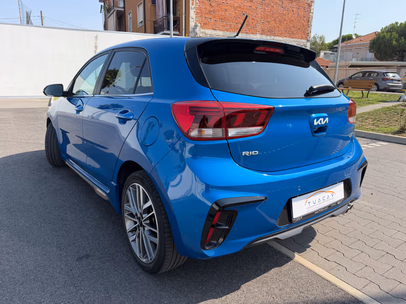 Kia Rio - 7