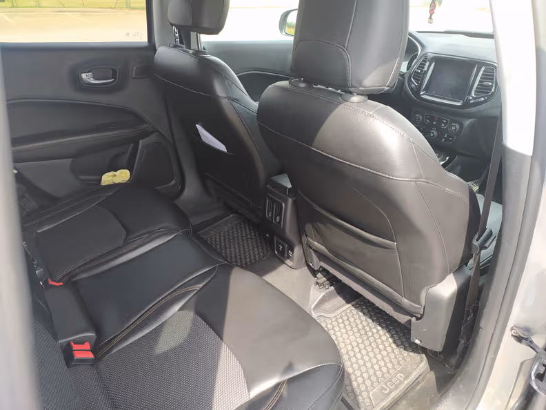 Jeep Compass - 40