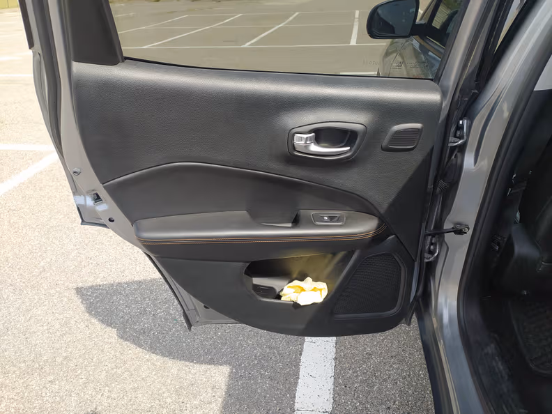 Jeep Compass - 42
