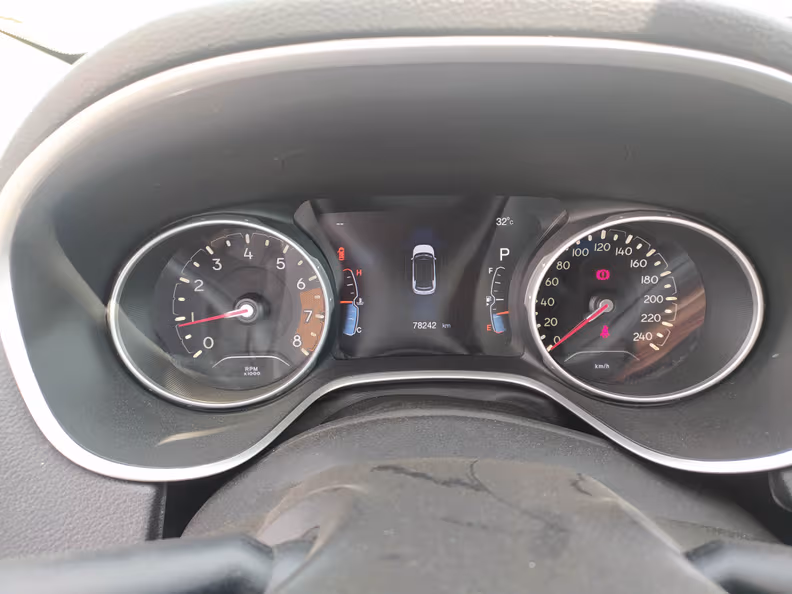 Jeep Compass - 11