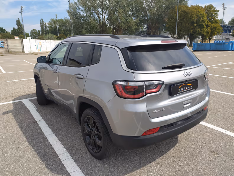 Jeep Compass - 19