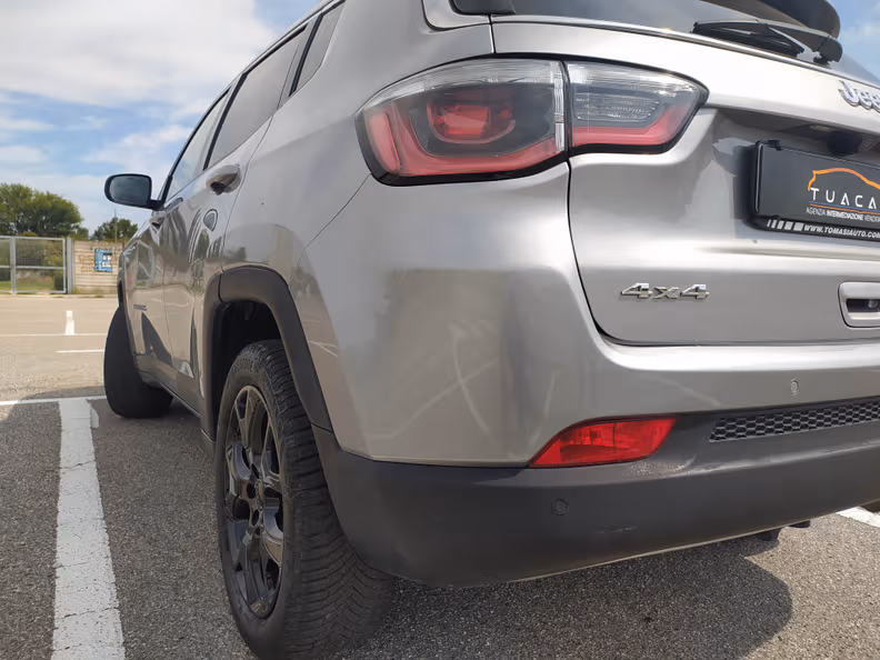 Jeep Compass - 29