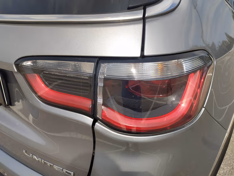 Jeep Compass - 18