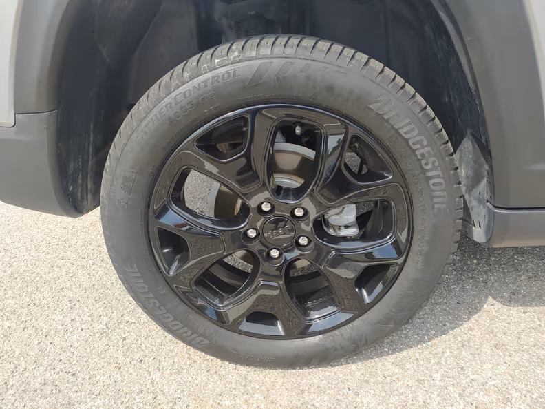 Jeep Compass - 22