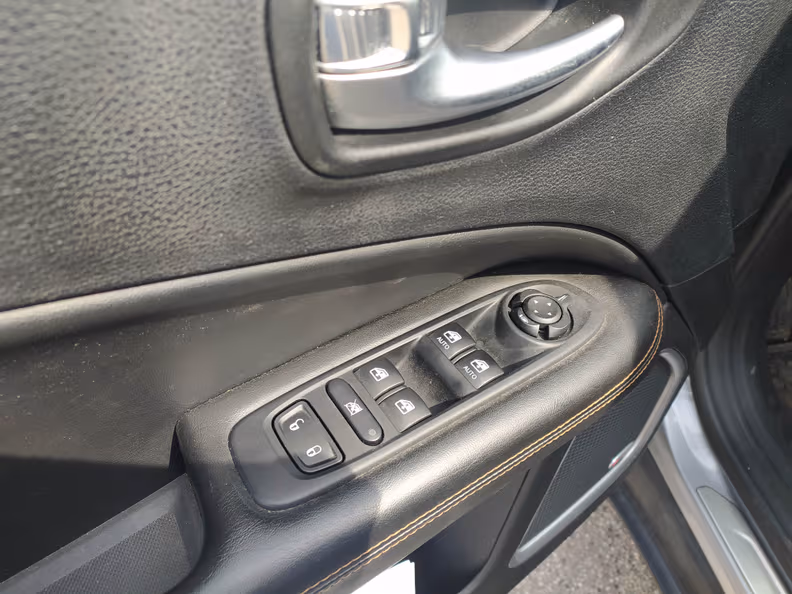 Jeep Compass - 31