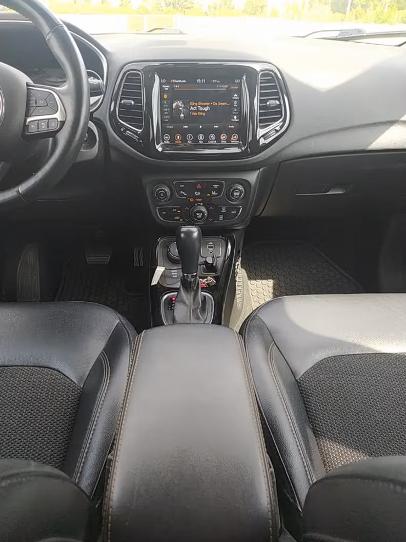 Jeep Compass - 52