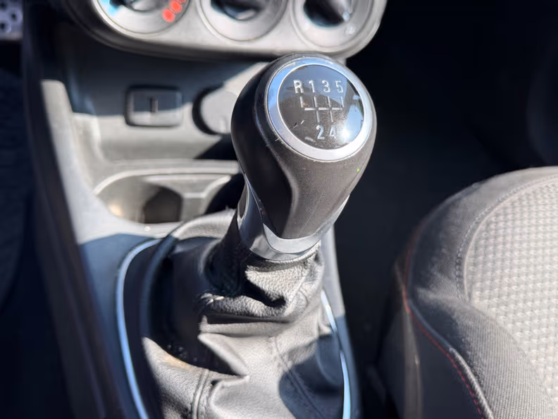 Opel Corsa - 25