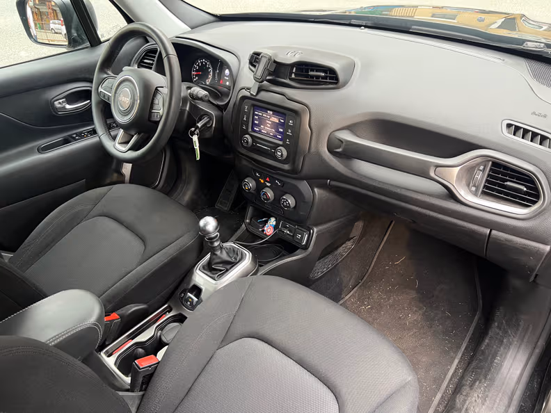 Jeep Renegade - 15