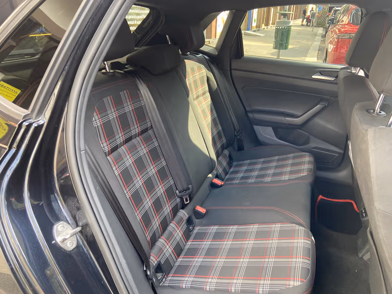 Volkswagen Polo - 27