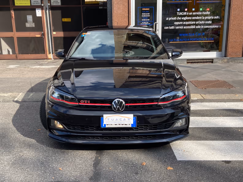 Volkswagen Polo - 2