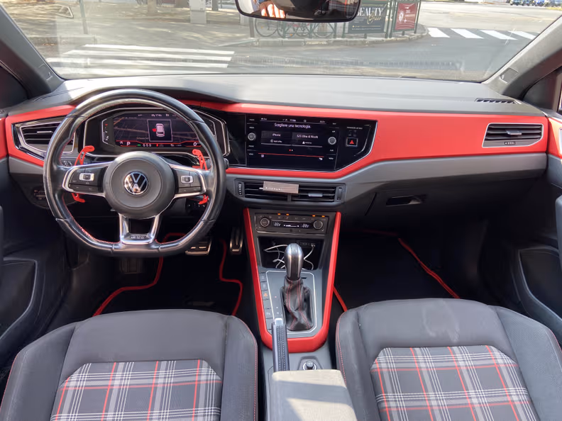 Volkswagen Polo - 9