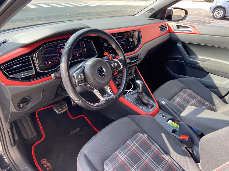 Volkswagen Polo - 8